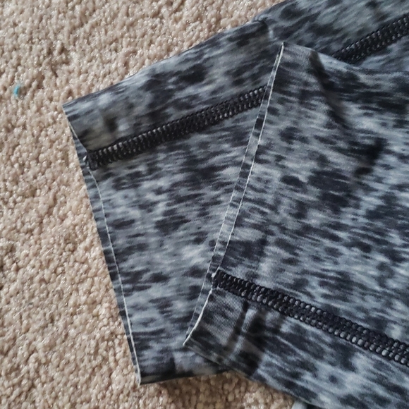 Victoria secret total knockout leggings - Picture 6 of 6